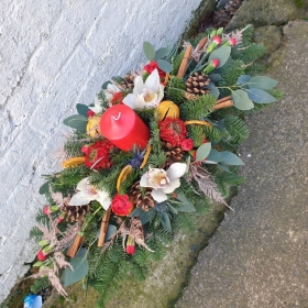 Festive table arrangement